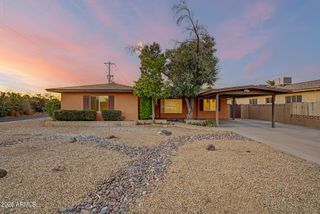 1002 E GLENN Drive, Phoenix, AZ 85020