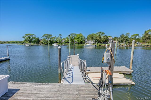 81 Beach Road, Aquebogue, NY 11901