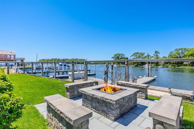 81 Beach Road, Aquebogue, NY 11901