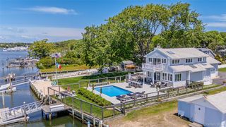 81 Beach Road, Aquebogue, NY 11901