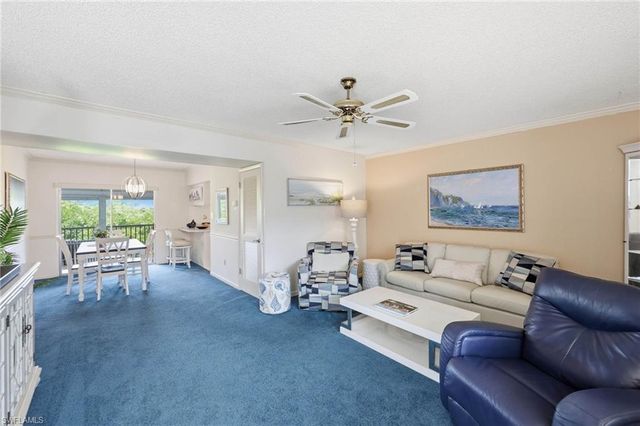 788 Park Shore DR H39, Naples, FL 34103