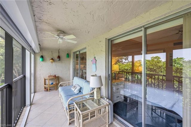 788 Park Shore DR H39, Naples, FL 34103