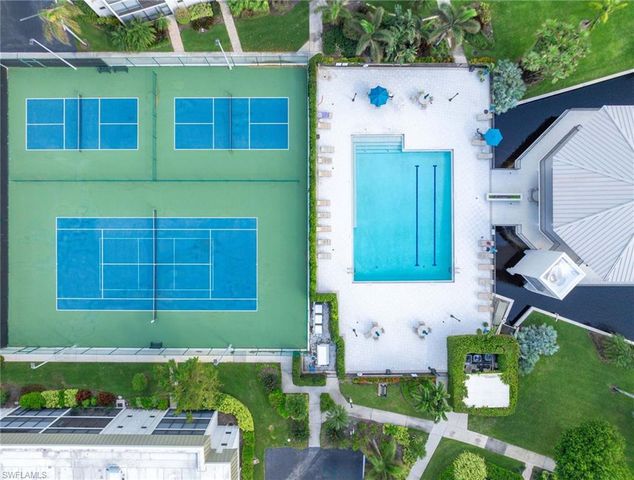 788 Park Shore DR H39, Naples, FL 34103