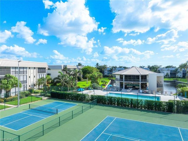 788 Park Shore DR H39, Naples, FL 34103