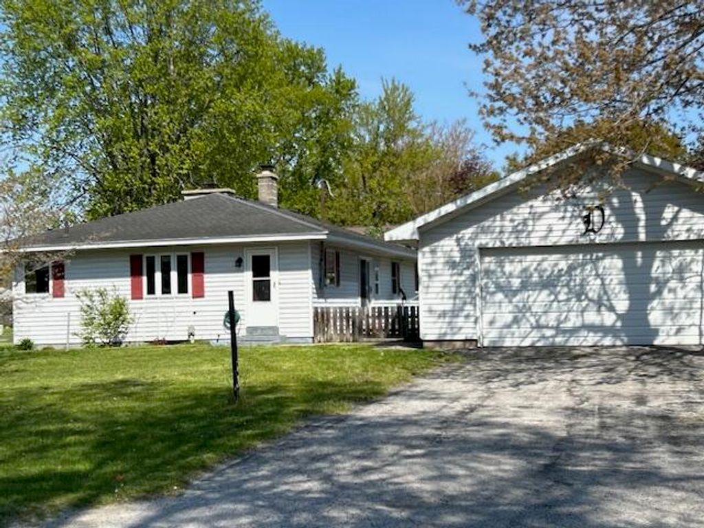 2015 Mary Avenue, Muskegon, MI 49444