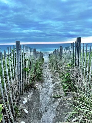 36 Sunset Ave, Hull, MA 02045