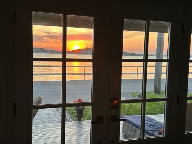 36 Sunset Ave, Hull, MA 02045