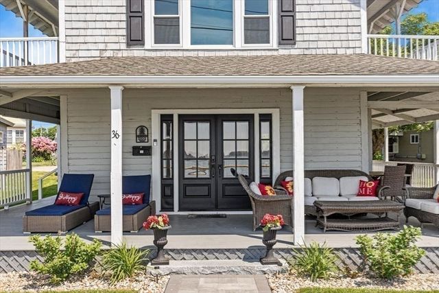 36 Sunset Ave, Hull, MA 02045