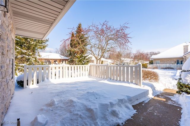 4200 NW Tannybrooke Lane NW B, Canton, OH 44718