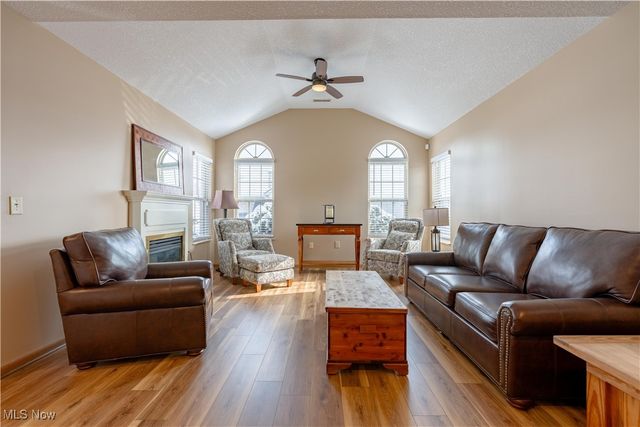 4200 NW Tannybrooke Lane NW B, Canton, OH 44718