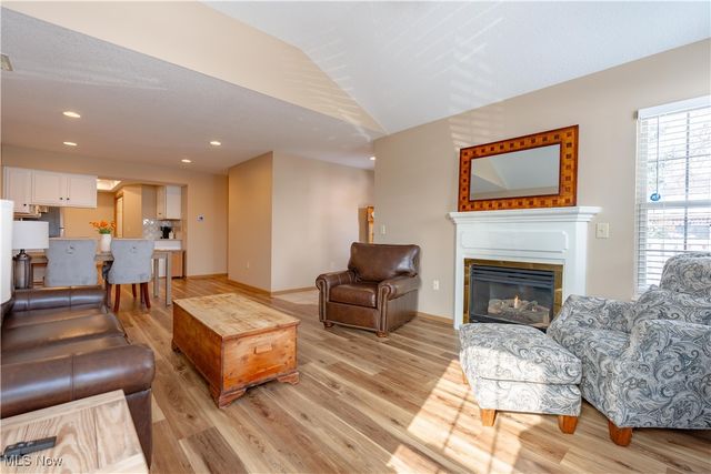 4200 NW Tannybrooke Lane NW B, Canton, OH 44718