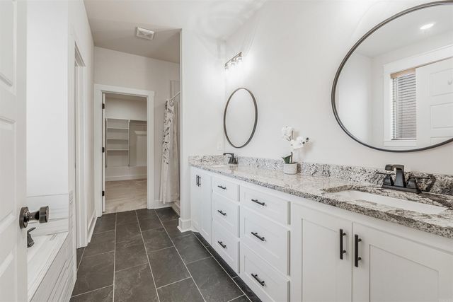 10600 Gunter Loop, Benton, AR 72019