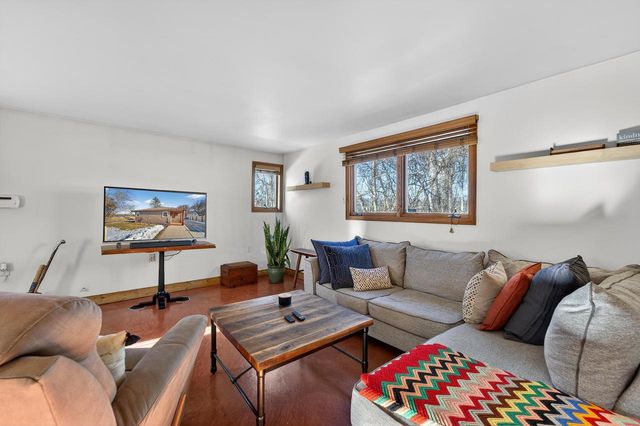 529 Park View DRIVE, Racine, WI 53404