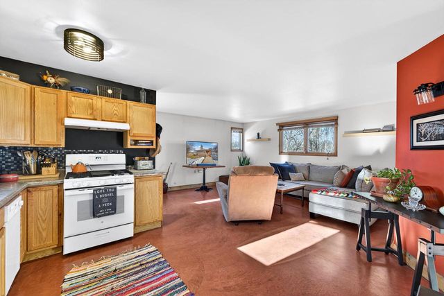 529 Park View DRIVE, Racine, WI 53404