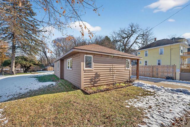 529 Park View DRIVE, Racine, WI 53404