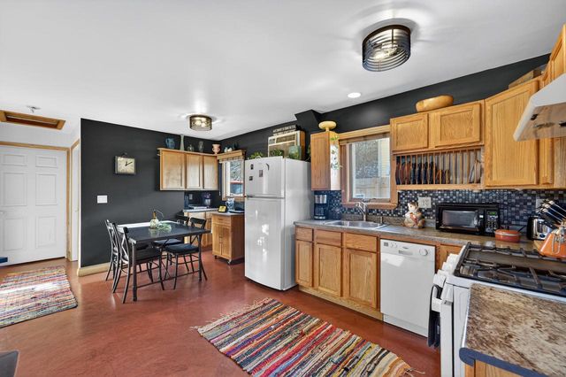 529 Park View DRIVE, Racine, WI 53404