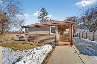 529 Park View DRIVE, Racine, WI 53404