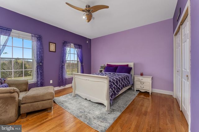 11 BAKER WAY, Pennington, NJ 08534