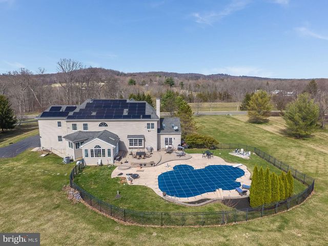 11 BAKER WAY, Pennington, NJ 08534