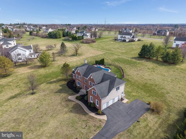 11 BAKER WAY, Pennington, NJ 08534