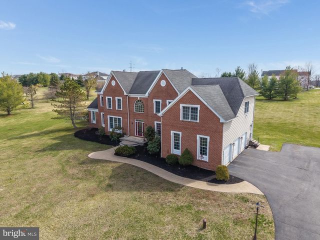 11 BAKER WAY, Pennington, NJ 08534