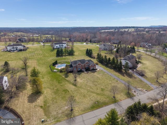 11 BAKER WAY, Pennington, NJ 08534