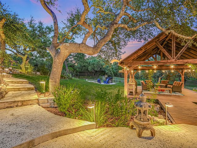 108 Ranchers Club LN, Driftwood, TX 78619