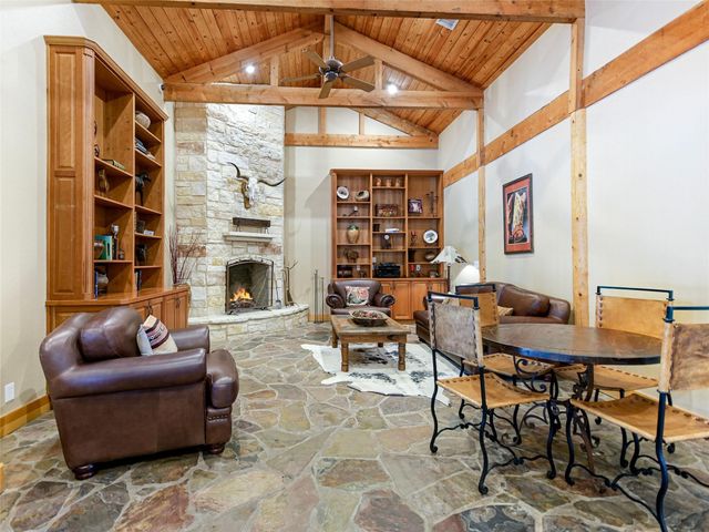 108 Ranchers Club LN, Driftwood, TX 78619
