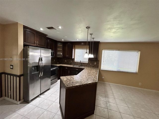 8801 SW 9th Ct, Pembroke Pines, FL 33025