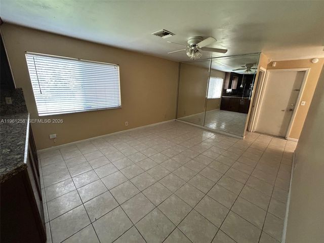 8801 SW 9th Ct, Pembroke Pines, FL 33025