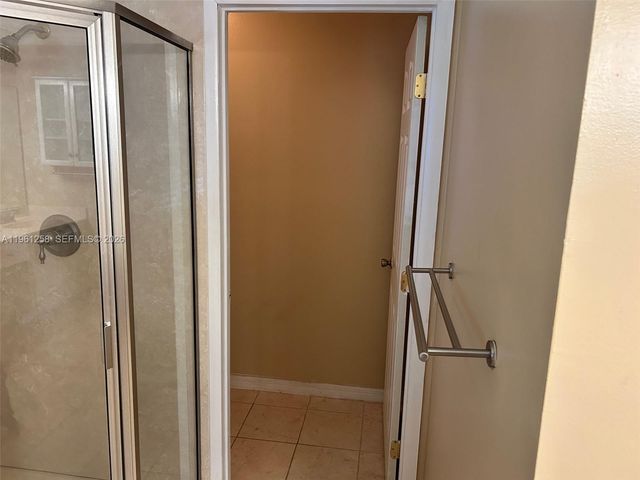 8801 SW 9th Ct, Pembroke Pines, FL 33025