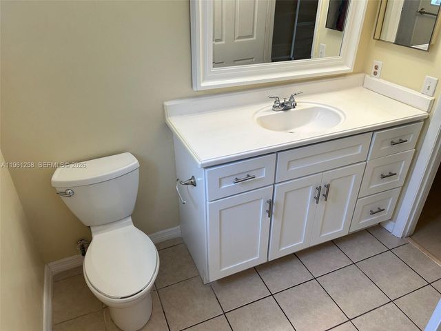 8801 SW 9th Ct, Pembroke Pines, FL 33025