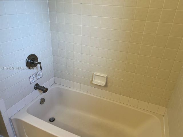 8801 SW 9th Ct, Pembroke Pines, FL 33025