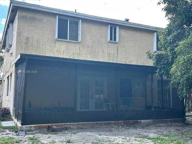 8801 SW 9th Ct, Pembroke Pines, FL 33025