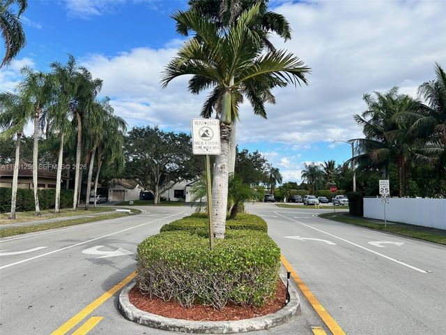 8801 SW 9th Ct, Pembroke Pines, FL 33025