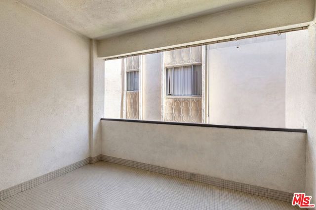 5651 Sumner Way 203, Culver City, CA 90230