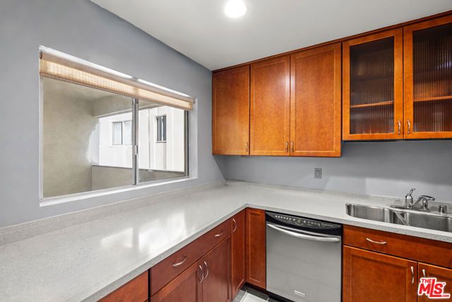 5651 Sumner Way 203, Culver City, CA 90230