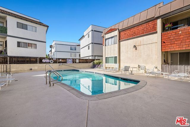 5651 Sumner Way 203, Culver City, CA 90230