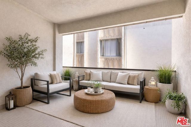 5651 Sumner Way 203, Culver City, CA 90230