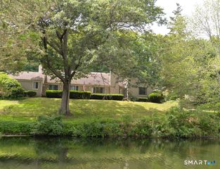 16 Heritage Village A, Southbury, CT 06488