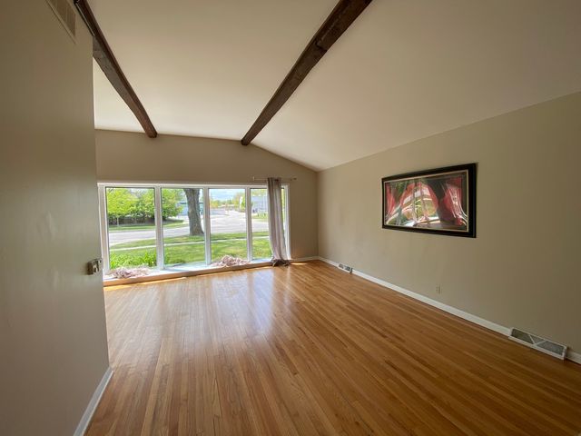 704 LARAMIE Avenue, Wilmette, IL 60091