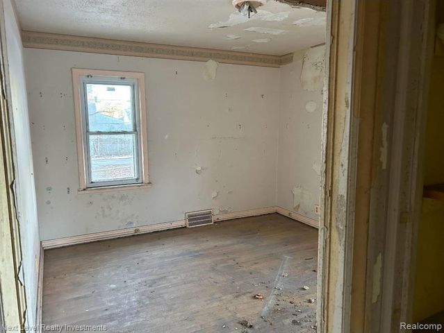 15778 Auburn Street, Detroit, MI 48223