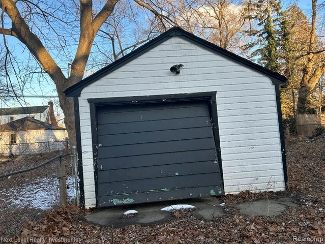 15778 Auburn Street, Detroit, MI 48223