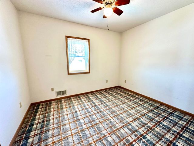 421 E Main Street, Ossian, IA 52161