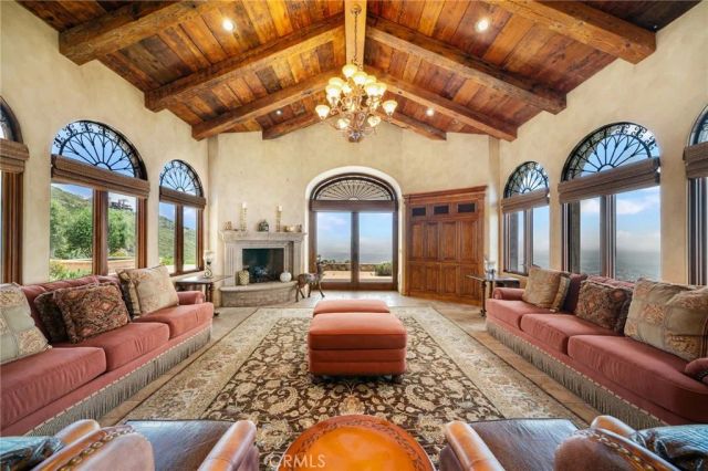 7811 Camino De Arriba, Rancho Santa Fe, CA 92067