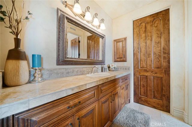 7811 Camino De Arriba, Rancho Santa Fe, CA 92067