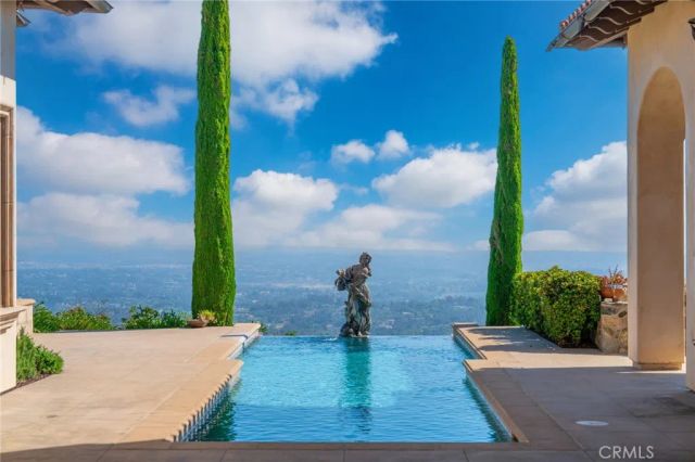 7811 Camino De Arriba, Rancho Santa Fe, CA 92067