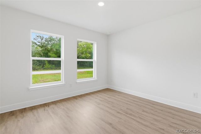 7982 N Susan Avenue, Dunnellon, FL 34433