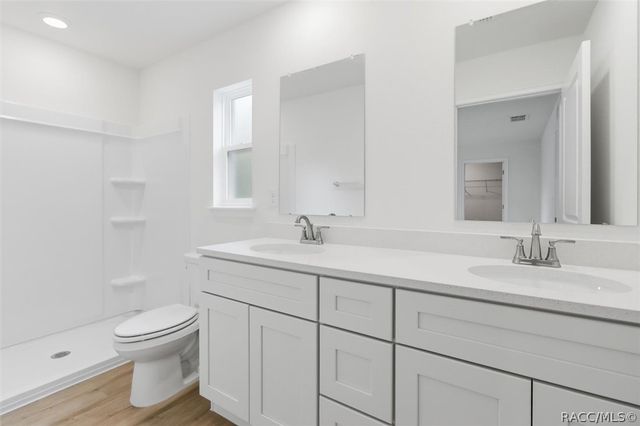 7982 N Susan Avenue, Dunnellon, FL 34433