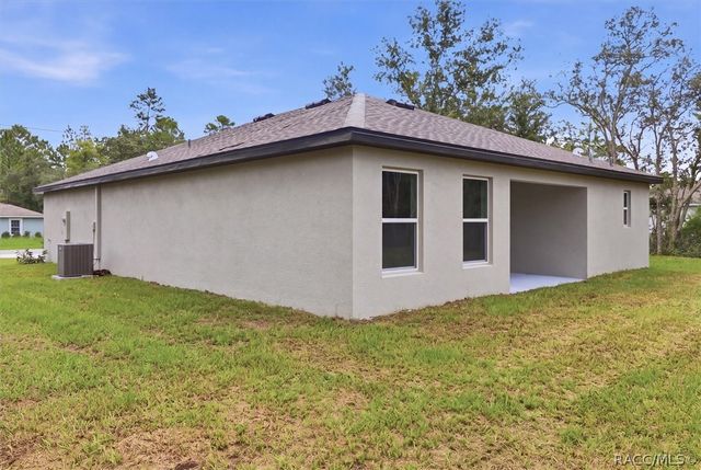 7982 N Susan Avenue, Dunnellon, FL 34433